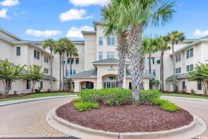 2180 Waterview Dr.