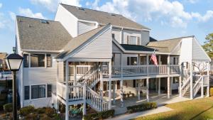 1880 Auburn Ln.