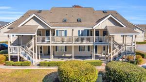 1870 Auburn Ln.