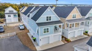 146 Marblehead Dr.
