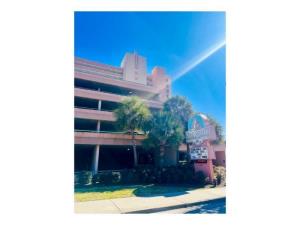 2207 Ocean Blvd. S