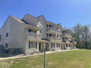 510 Fairwood Lakes Dr.