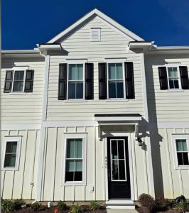 846 Sharpe Ln.