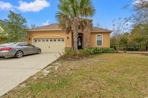 2402 Via Palma Dr.