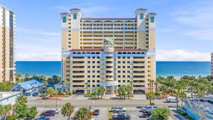 2000 N Ocean Blvd.