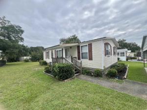 54 Crooked Island Circle