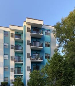 5001 Little River Rd.