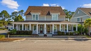 8031-B Laurel Ash Ave.