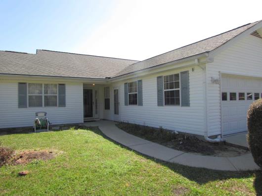 1403 Sunningdale Ln.