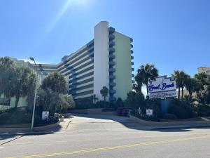 1105 S Ocean Blvd. S