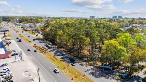 2580 Highway 17 Business South