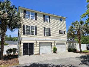 612 Woodland Dr.