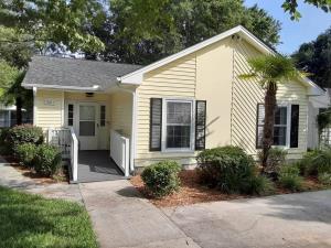 301 Stratford Pl.