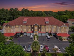 5650 Barefoot Resort Bridge Rd.