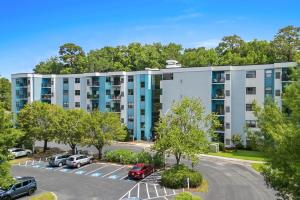 5001 Little River Rd.