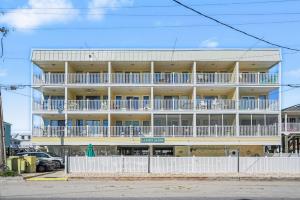 301 N Waccamaw Dr.